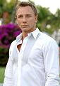 Click image for larger version

Name:	daniel_craig_dress_shirt.jpg
Views:	154
Size:	22.9 KB
ID:	398057